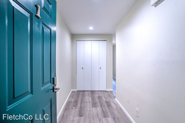 Building Photo - 2 br, 1 bath House - 2626 E Madison St #1