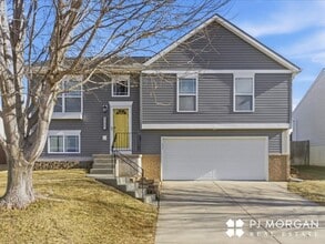 Building Photo - 8207 S 161st Terrace