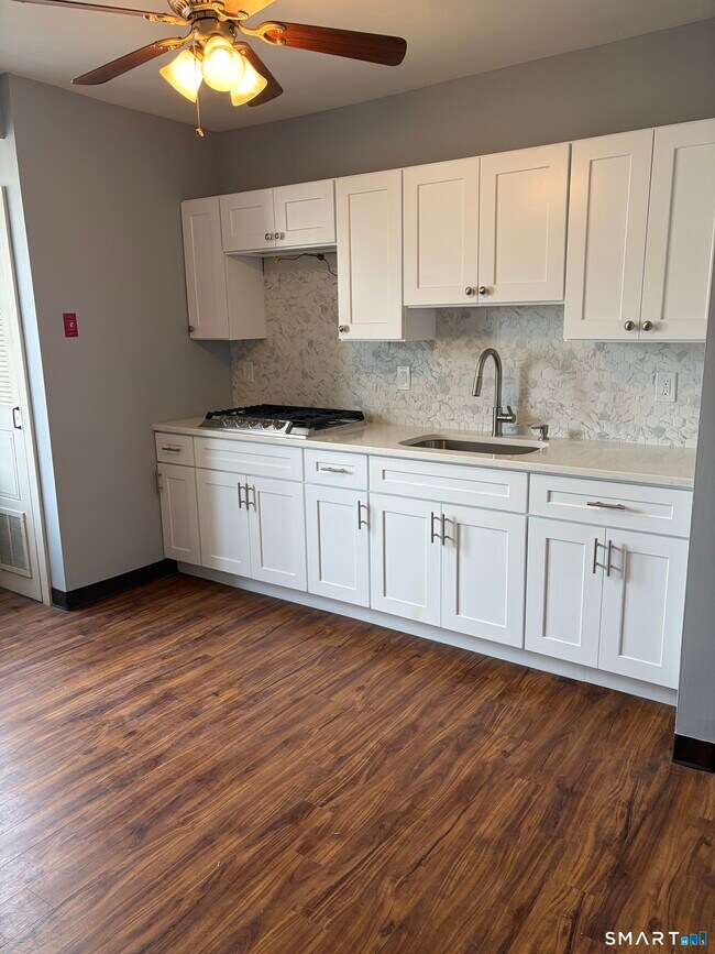 Foto del edificio - 872 State St