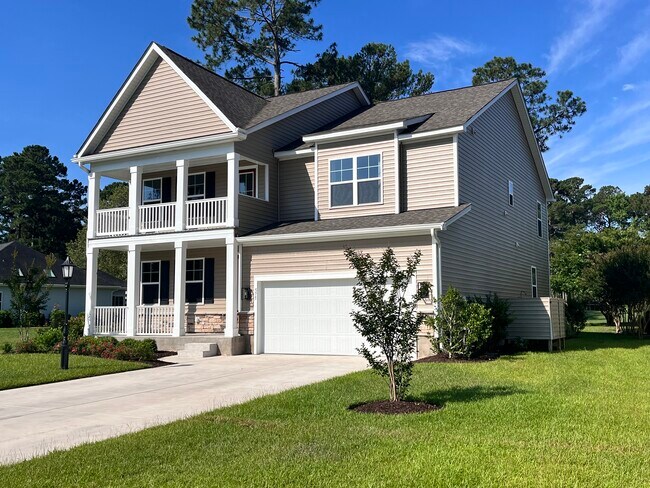 Main entry and two car garage - 575 Chatham Ct NW