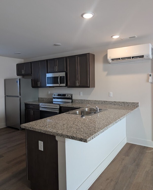 Building Photo - 111 Hansbrough Pl