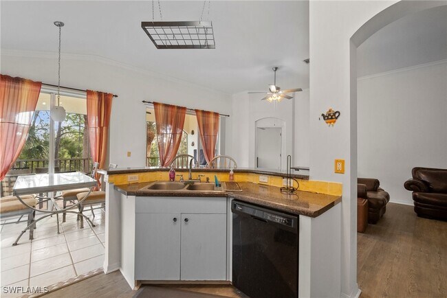 Foto del edificio - 22977 Lone Oak Dr