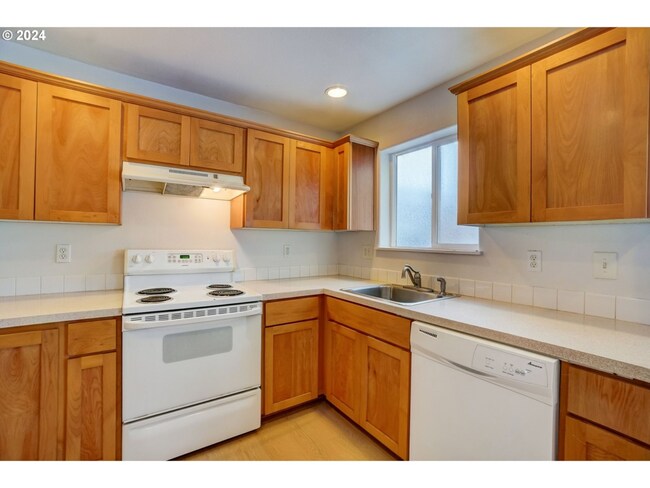 Cocina - 11825 SE Pine St