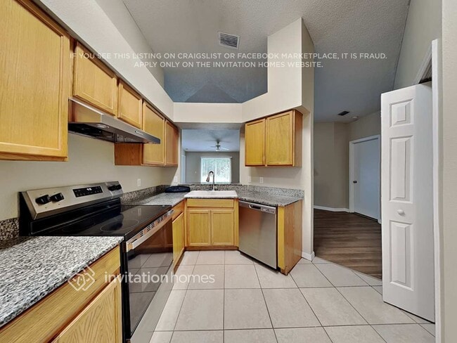 Foto del edificio - 11703 Brenford Crest Dr