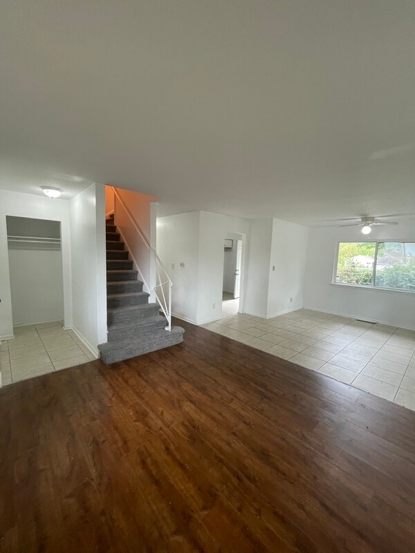 Foto del edificio - 2394 Brentnell Ave