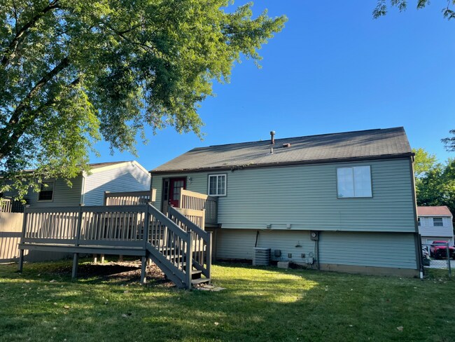 Foto del edificio - 3845 Farm Brook Ln