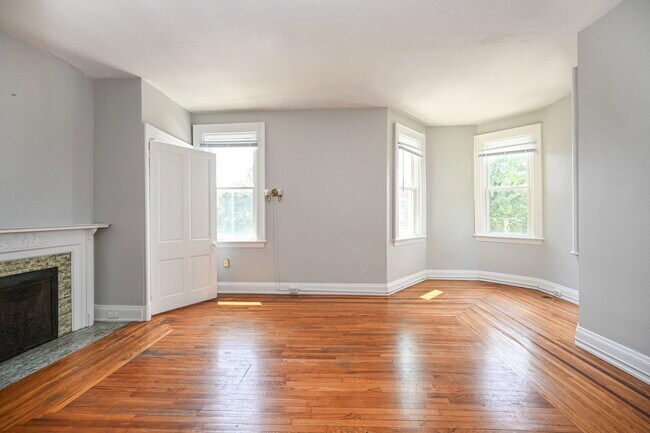 Foto del edificio - 2431 Ohio Ave