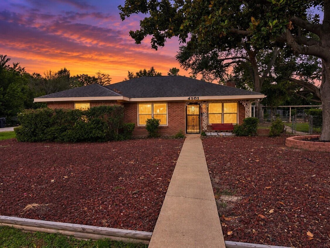 Building Photo - 4101 Philco Dr