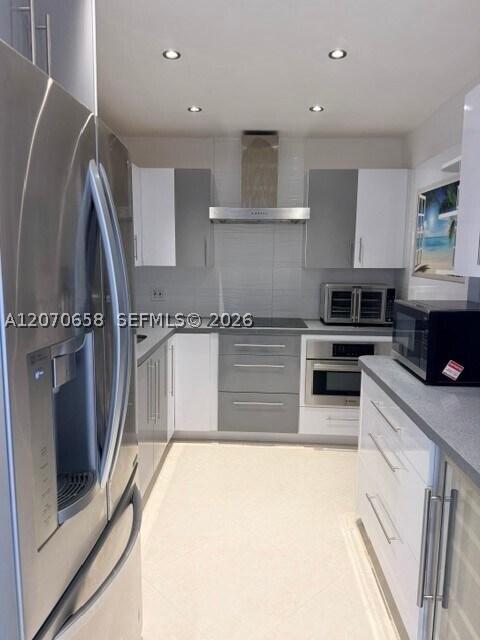 Foto del edificio - 400 Kings Point Dr