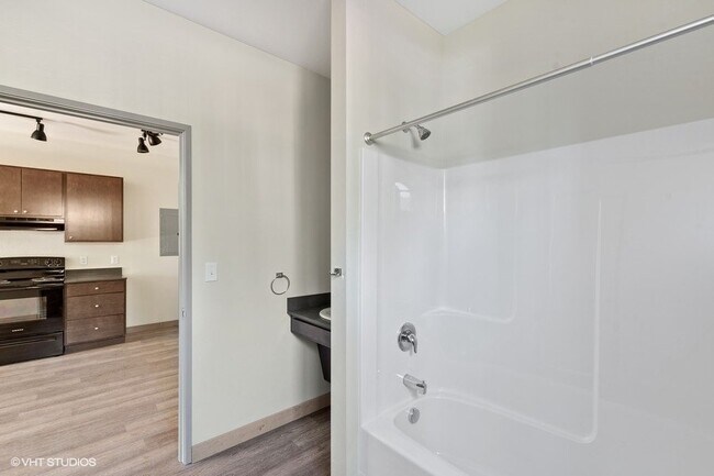 Foto del edificio - 718 Edgewood Pl