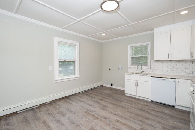 Building Photo - 14 108th St