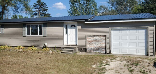 Foto del edificio - 7867 Ferris Rd