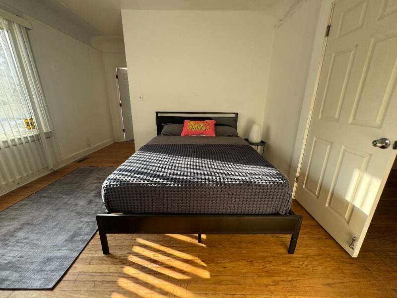 Foto principal - 3625 Bedford St
