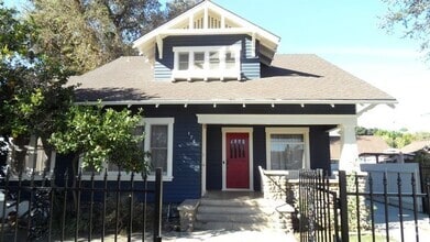 Building Photo - 176 S Lemon St