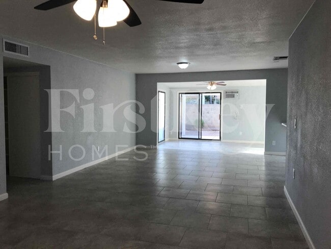 Building Photo - 8923 W Harmont Dr