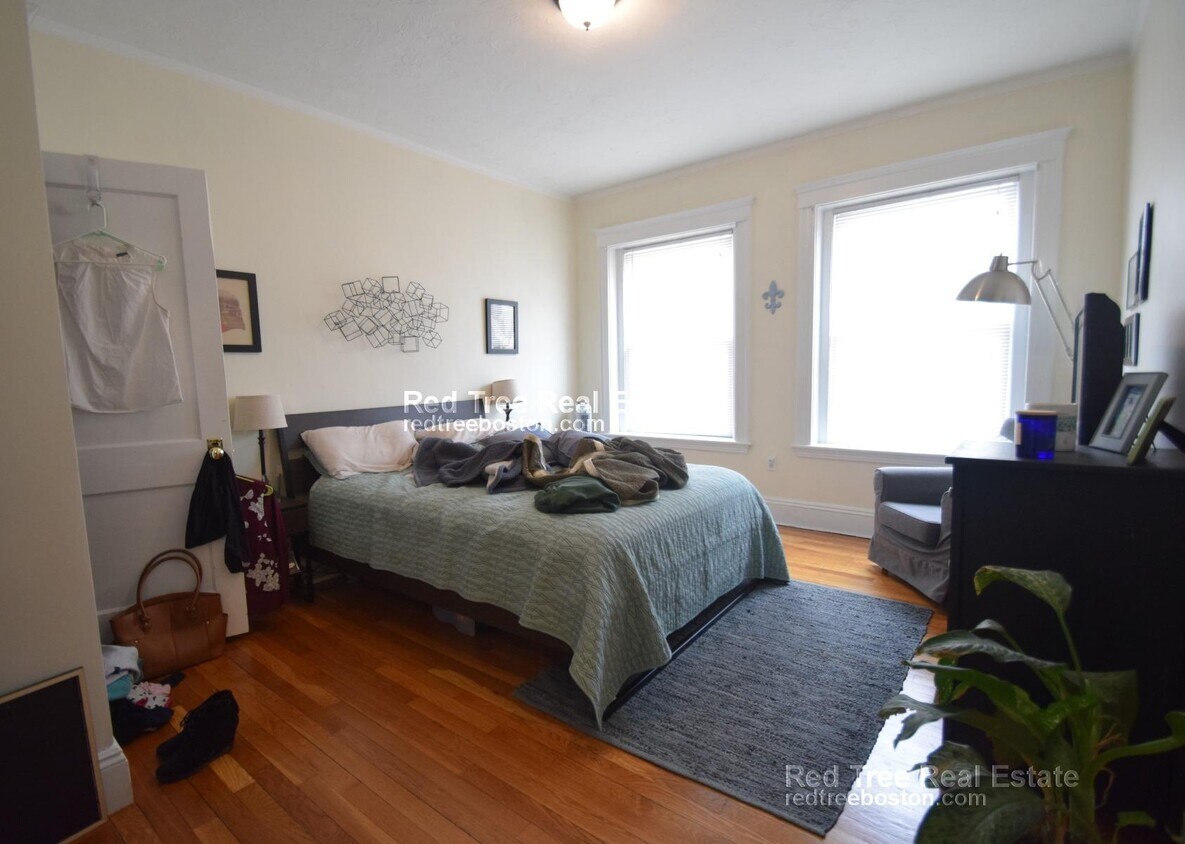 Foto principal - 191 Winthrop Rd