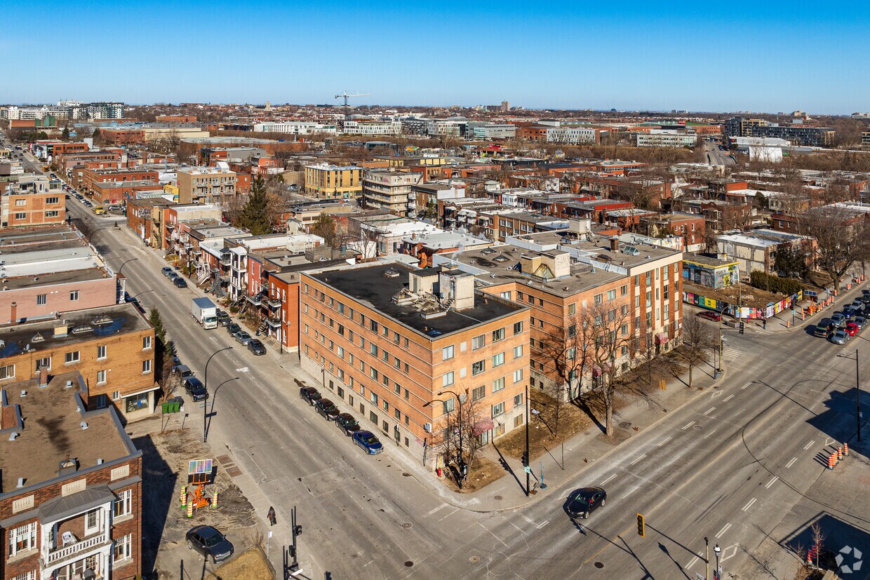 Aerial Photo - 2505 St Sherbrooke E