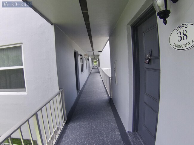 Building Photo - 38 Burgundy A