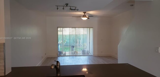 Building Photo - 16691 Hemingway Dr