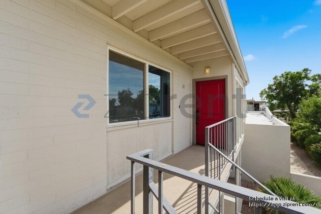 Foto del edificio - 4142 E Calle Redonda