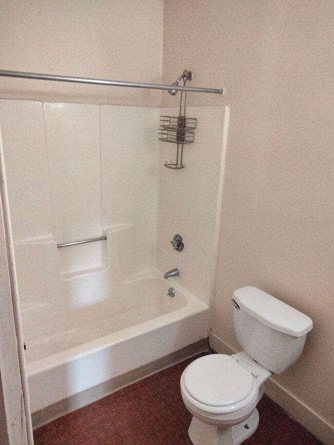 Building Photo - 54 Alden St