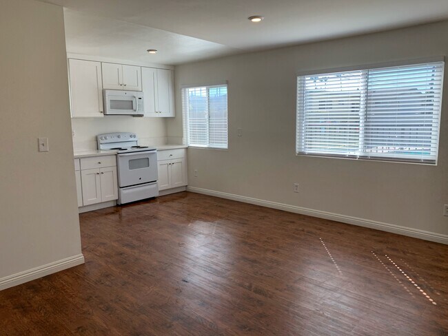1 bedroom - 2300 Delaware St