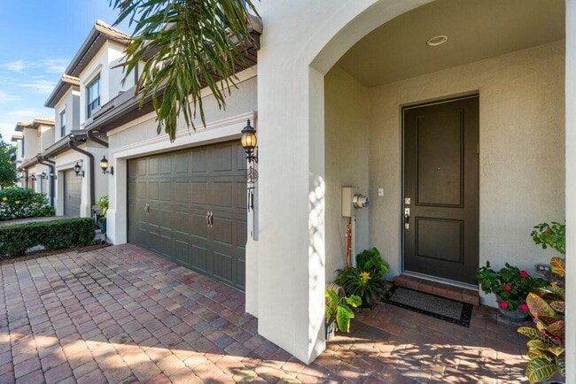 Building Photo - 4493 San Fratello Cir