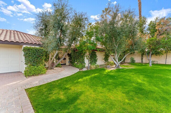 Building Photo - 44350 Michigan Ct