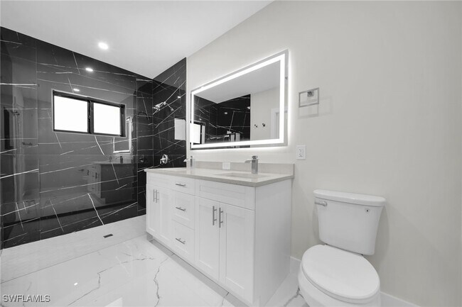 Foto del edificio - 636 Ladd St