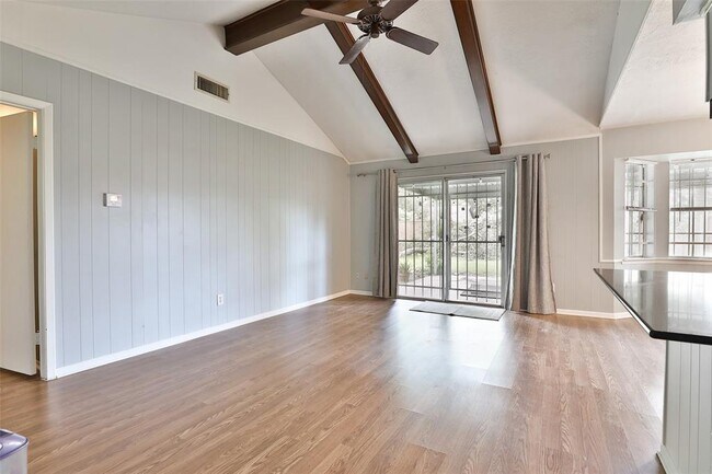 Building Photo - 9235 Kempwood Dr