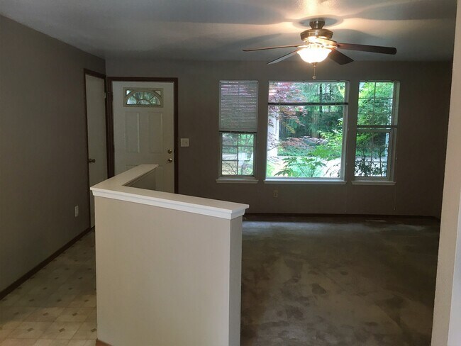 Foto del edificio - 3715 70th Ave NW