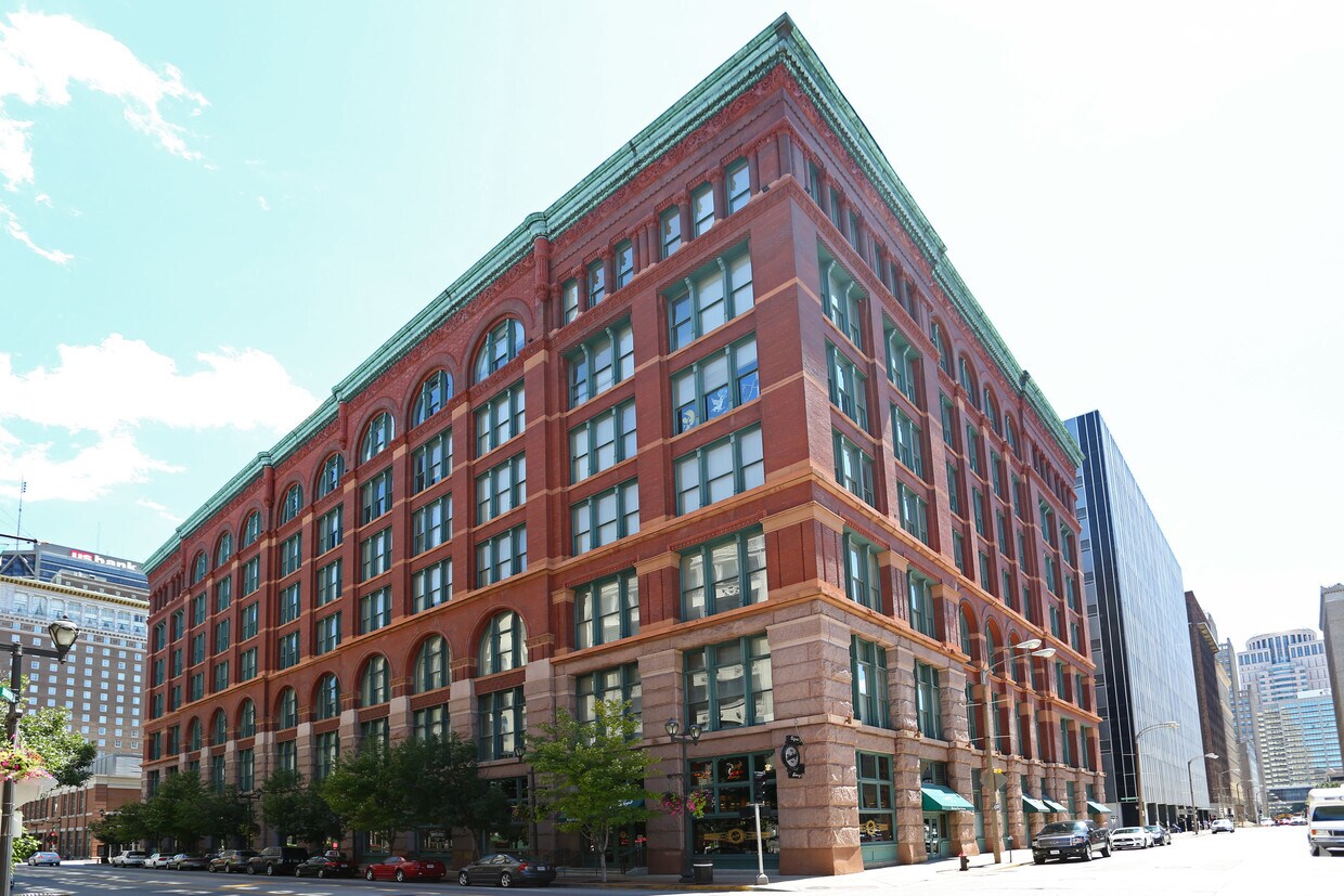 The Lofts at 1 Thousand Apartments in St. Louis, MO
