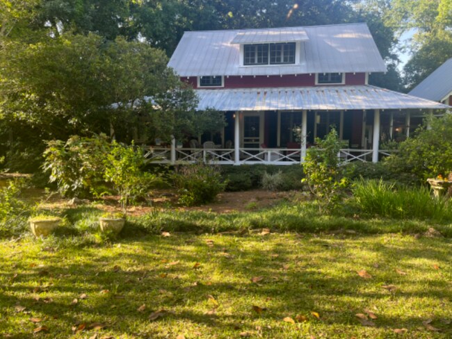 Building Photo - 22985 High Ridge Rd