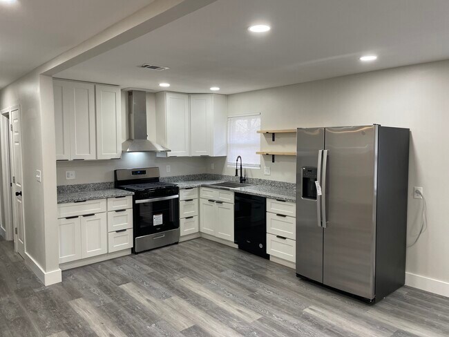Foto del edificio - 112 Park Ln Dr
