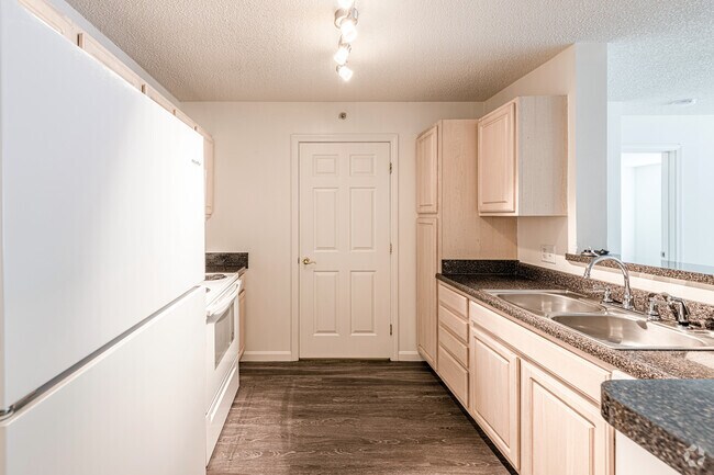 2 HAB, 2 BA - 1,070 ft² - Chestnut Farm Apartments