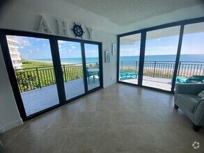 Building Photo - 10102 S Ocean Dr