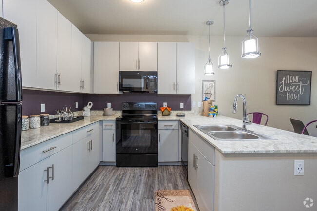 Interior Photo - The Place at Riverwalk