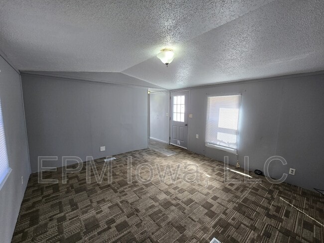 Foto del edificio - 700 W Ridgeway Ave