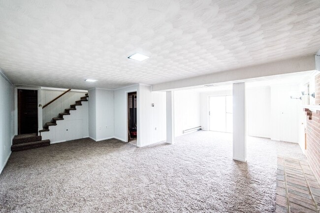 Building Photo - 4 Bedroom || 3 Bathroom Home with Finished Basement