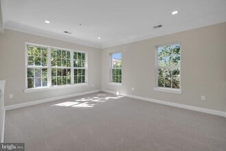 Building Photo - 111 Chevy Chase St