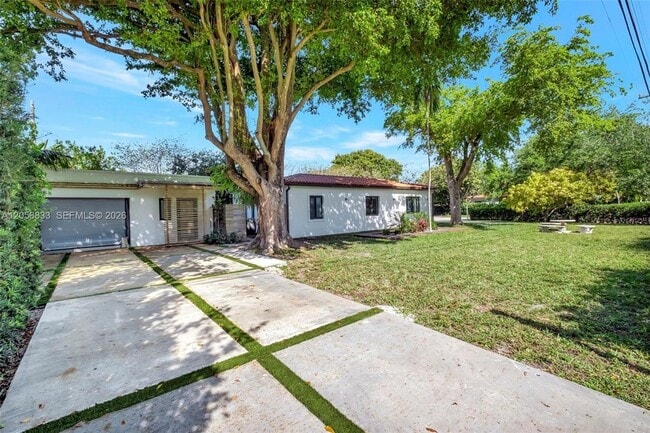 Photo - 2198 NE 183rd Street Unit House