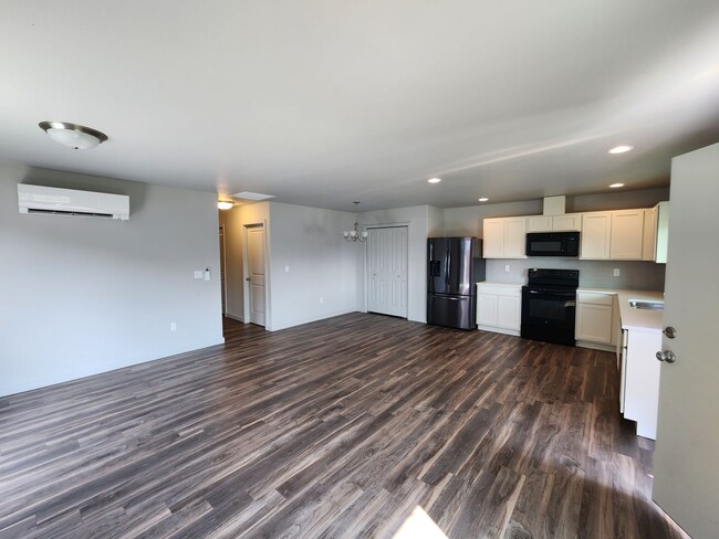 Foto del edificio - Newer Build Unit in Pasco