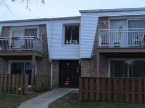 Building Photo - 4424 Euclid Ave