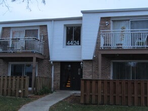 Building Photo - 4424 Euclid Ave