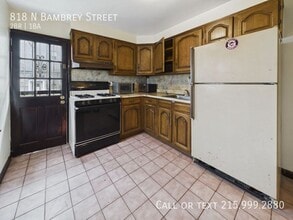 Building Photo - 818 N Bambrey St