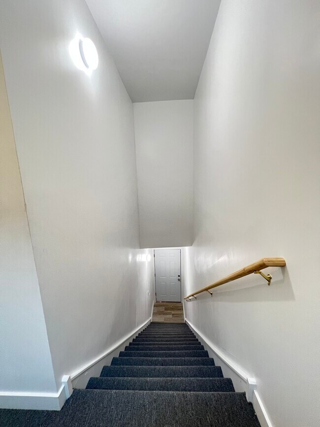 Foto del edificio - 6400 S Eberhart Ave