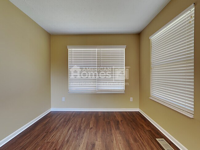 Building Photo - 808 Birch Grove