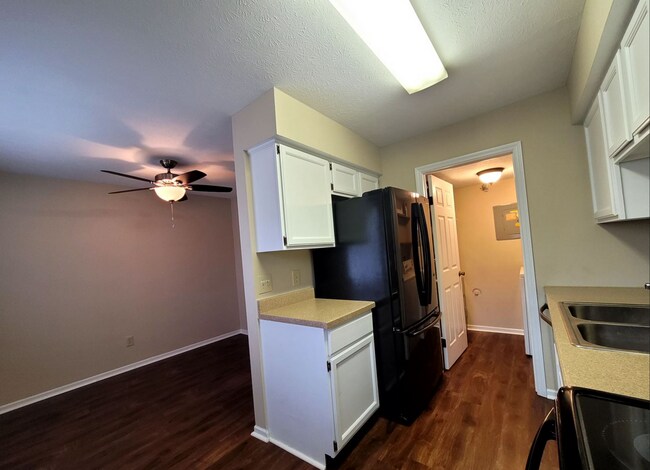 Foto del edificio - 2 bed 2.5 bath Townhouse condo in Butler Township