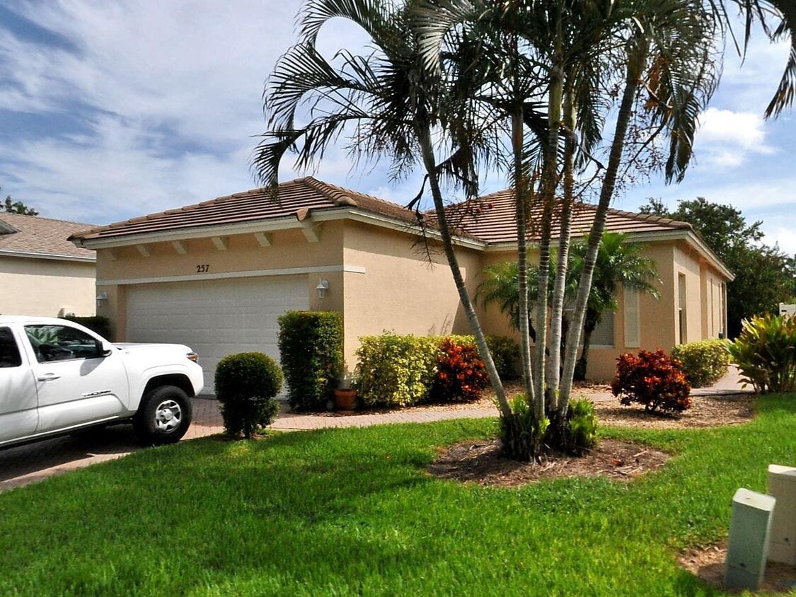 257 SW Coconut Key Way, Port Saint Lucie, FL 34986 House Rental in
