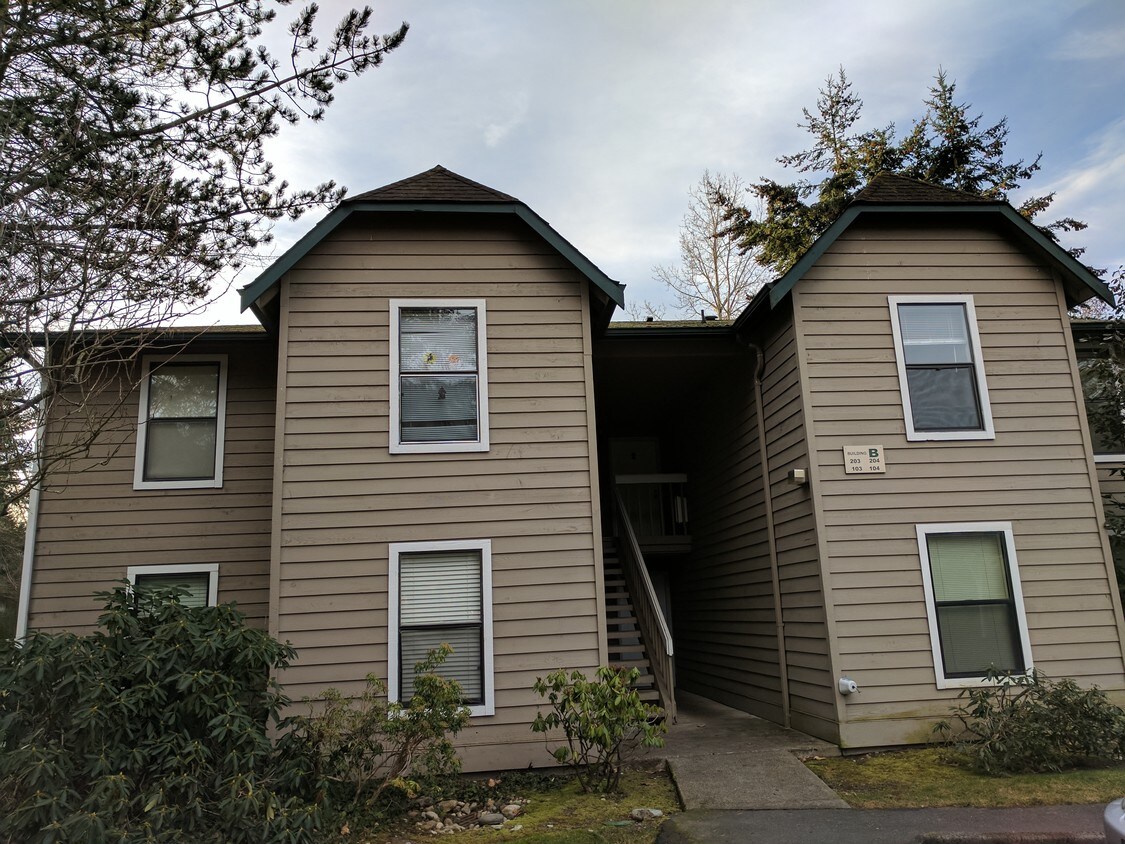 Front of unit - 13801 Old Redmond Rd